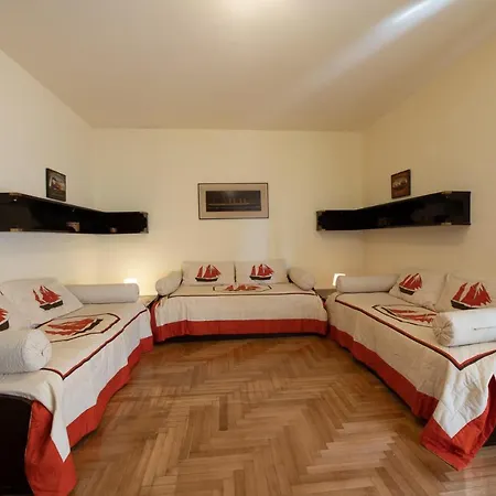 Elegante Di 200 Mq Con Vista A * Sanremo